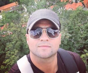 Elan R. Fossat