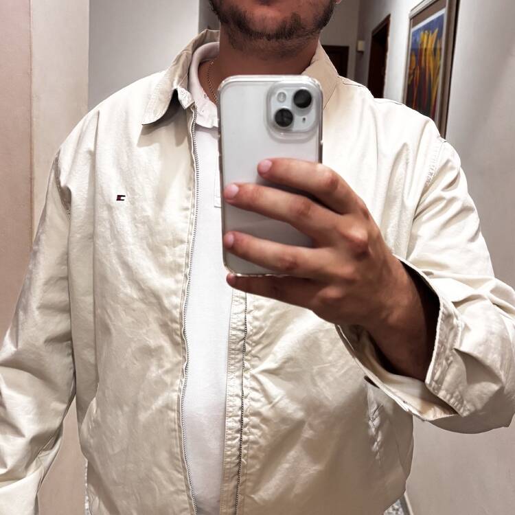 Foto de perfil de Adrián