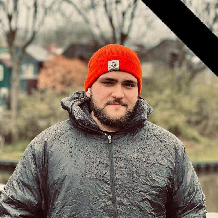 Foto de perfil de Adrian
